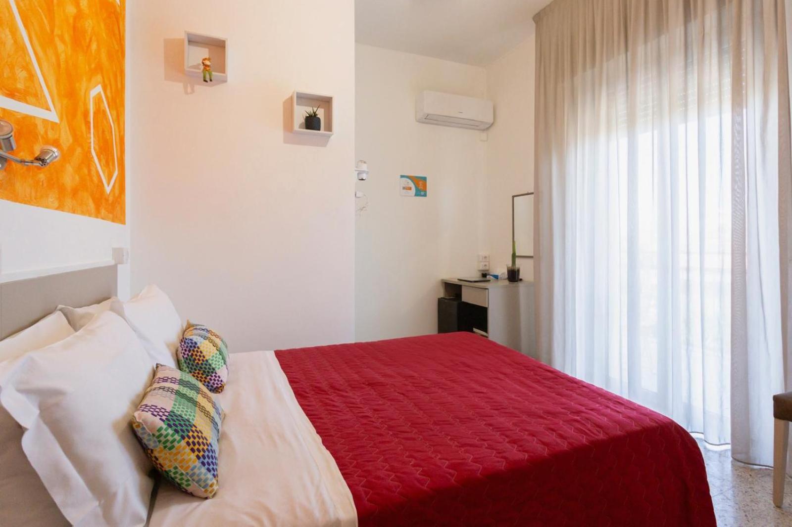 Hotel A Casa Nostra Rimini Esterno foto