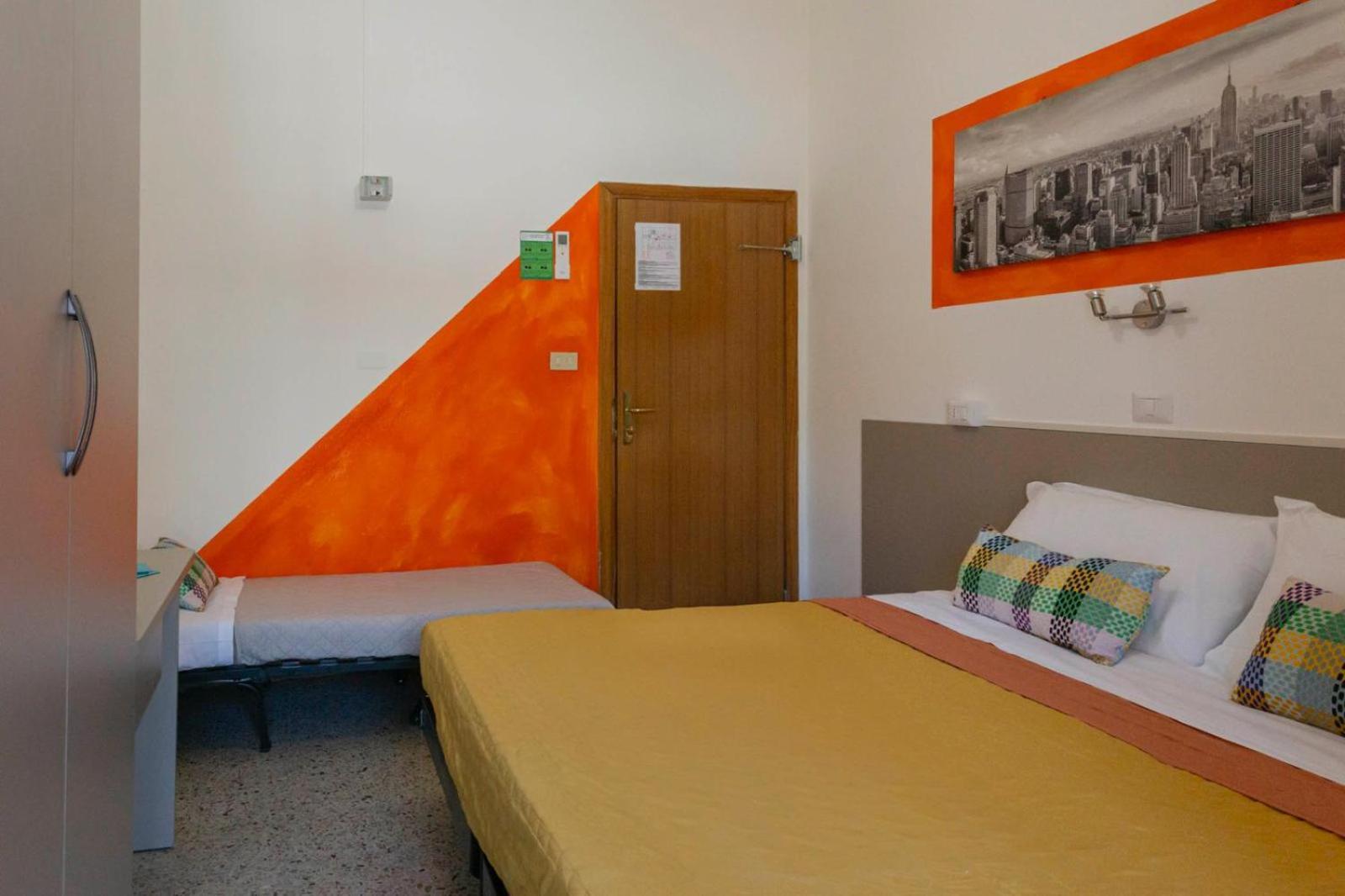 Hotel A Casa Nostra Rimini Esterno foto