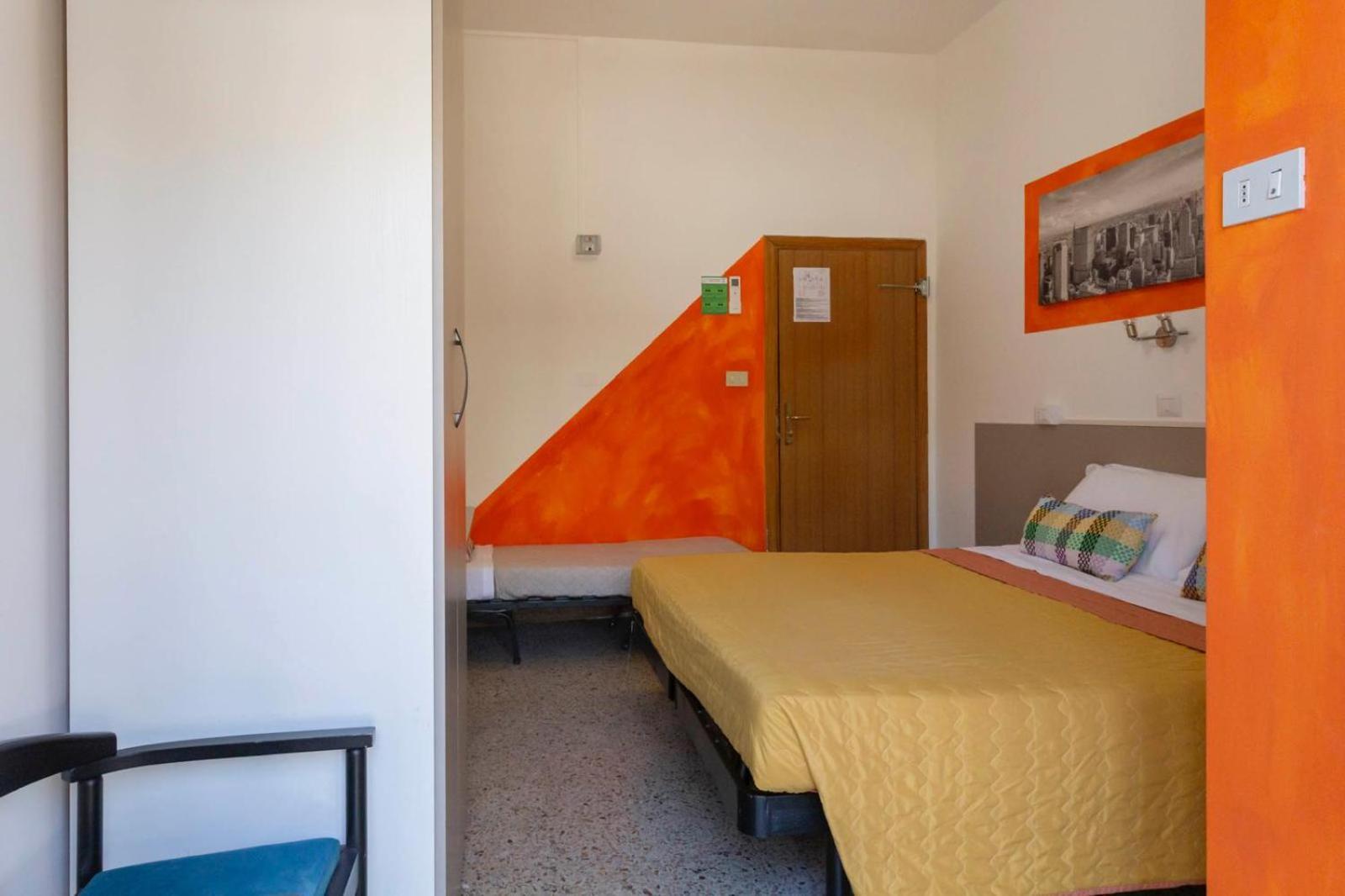 Hotel A Casa Nostra Rimini Esterno foto