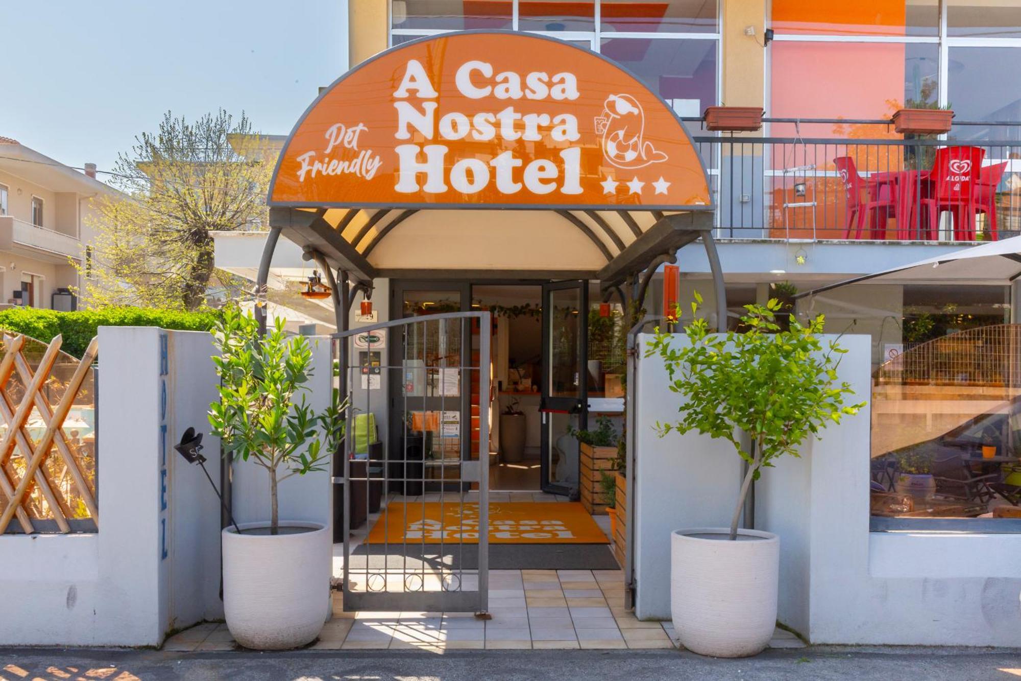Hotel A Casa Nostra Rimini Esterno foto